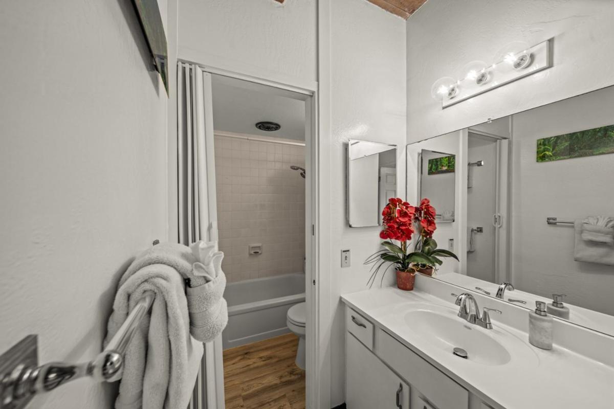 Newly Upgraded 1Br Unit Near Beach Max Of 5 Guests 카일루아 코나 외부 사진