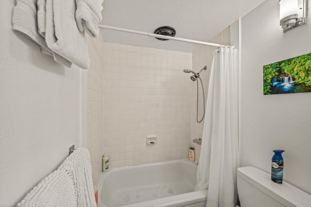 Newly Upgraded 1Br Unit Near Beach Max Of 5 Guests 카일루아 코나 외부 사진