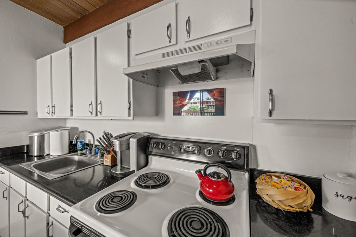 Newly Upgraded 1Br Unit Near Beach Max Of 5 Guests 카일루아 코나 외부 사진